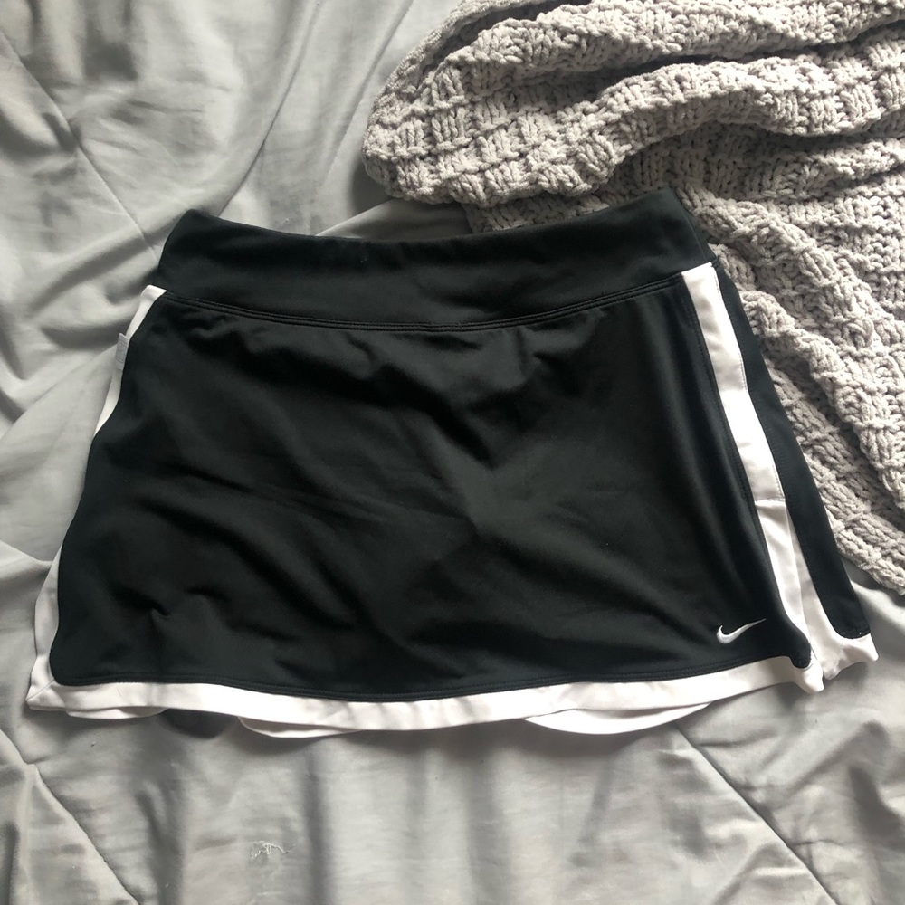 nike mini skirt